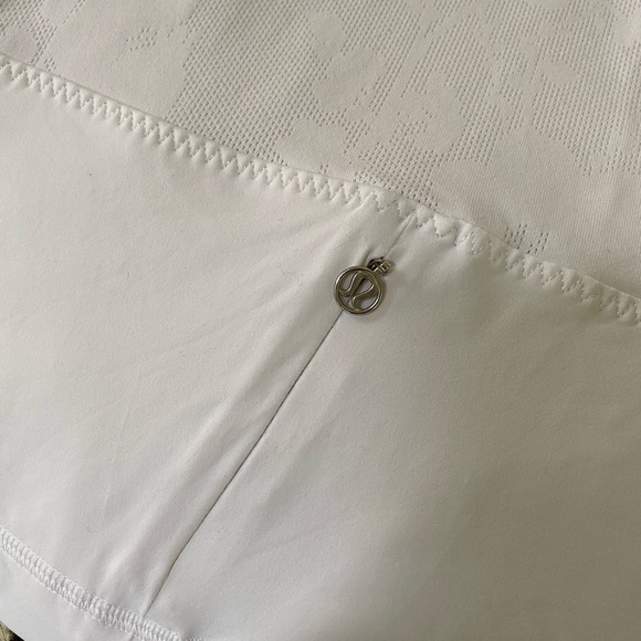 Lululemon Tank - Picture 4 of 5